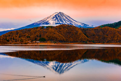 Mount fuji and lake shojiko at sunrise in japan