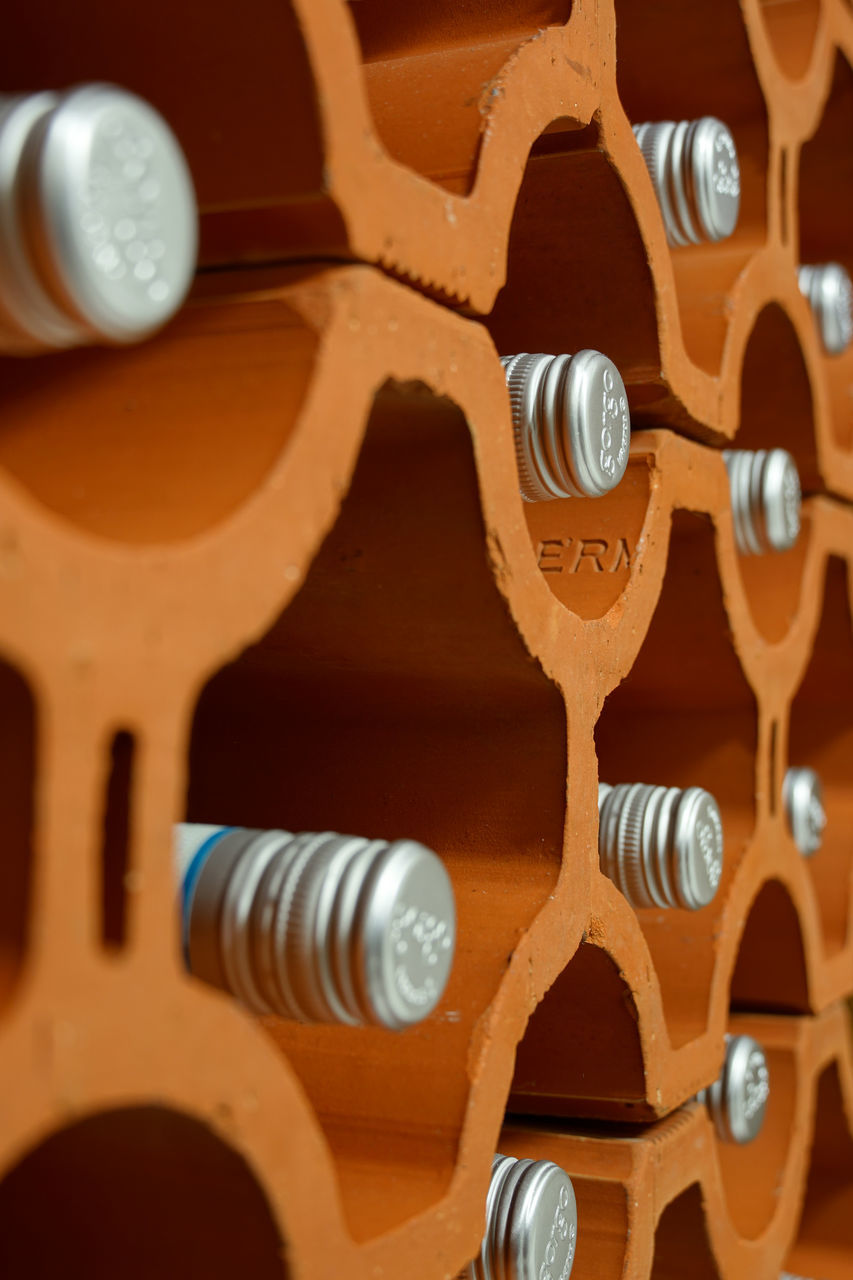 FULL FRAME SHOT OF WINE IN KITCHEN