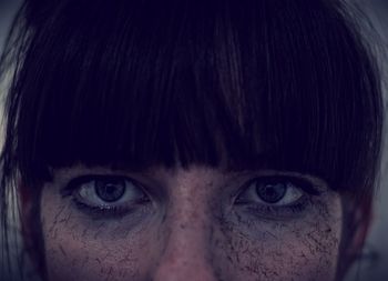 Close-up portrait of young woman