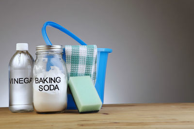 Baking soda with vinegar, natural mix for effective house cleaning