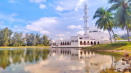 Masjid terapung kuala ibai kuala terengganu