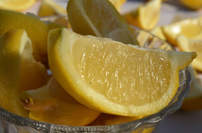 Close-up of slice of lemon