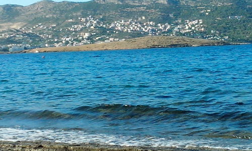 Close-up of sea against sky