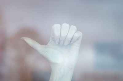 Cropped hand of woman gesturing