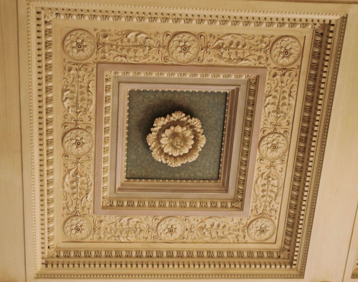 CLOSE-UP OF ORNATE CEILING