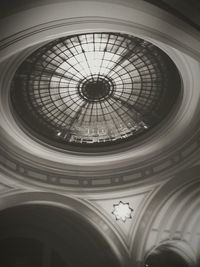 Low angle view of ceiling