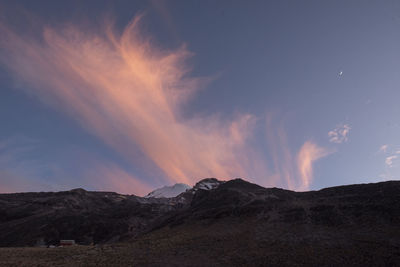 Pico de orizaba "piedra grande" base camp at sunset