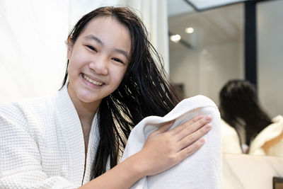 Portrait of a smiling young woman