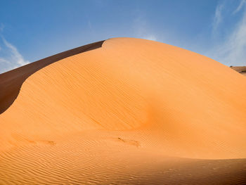 Armonic and soft sand desert dune in wahiba sands, oman