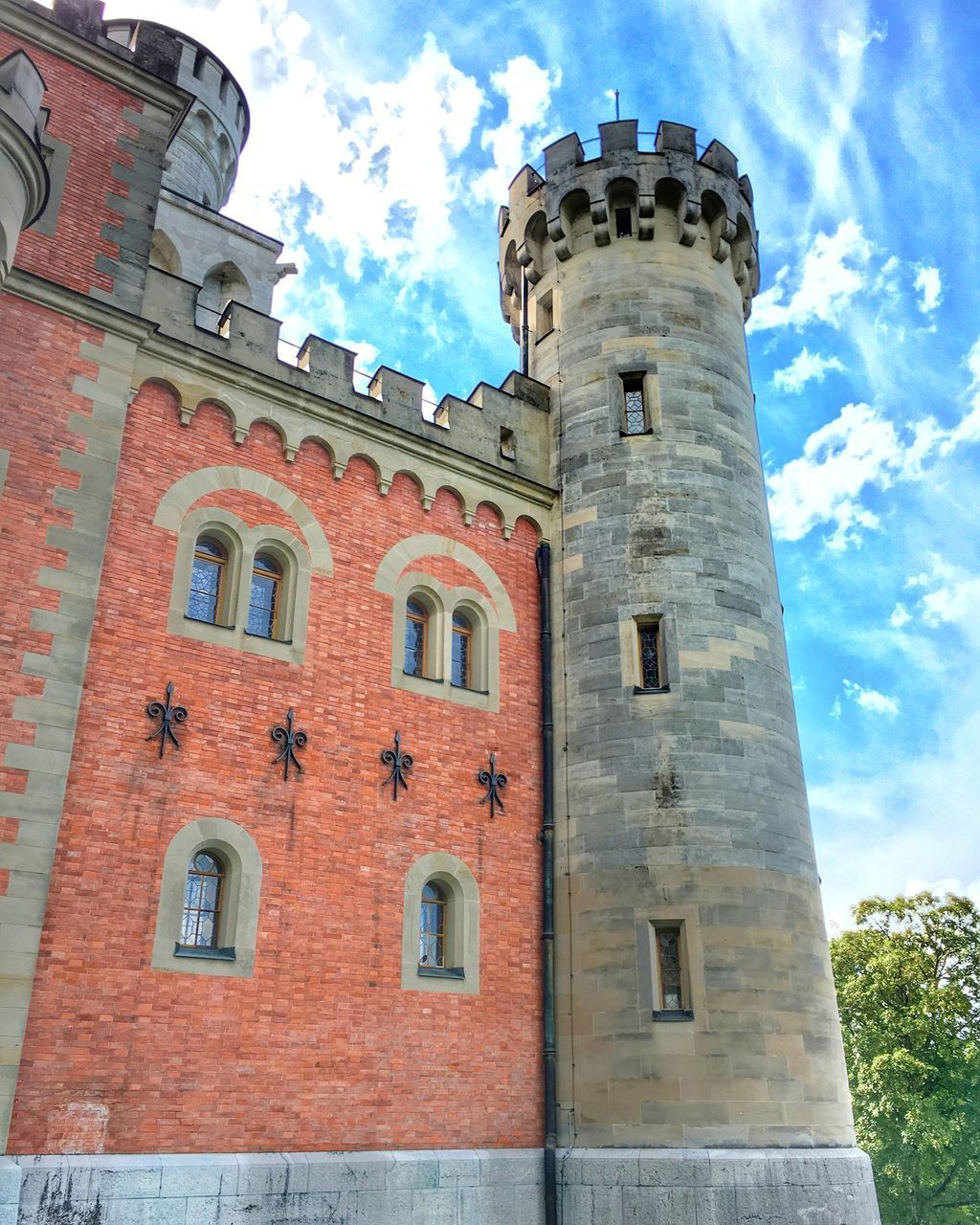 LOW ANGLE VIEW OF A BUILDING