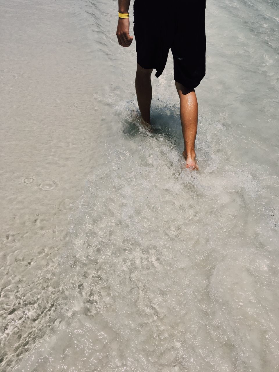 sand, beach, low section, human leg, human body part, walking, only men, one person, sea, outdoors, one man only, lifestyles, day, adults only, men, people, leisure activity, real people, adult