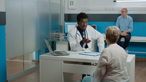 Doctor having discussion with patient