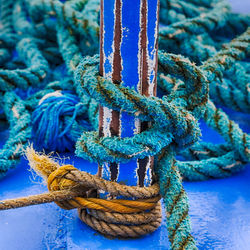 Close-up of rope tied on metal