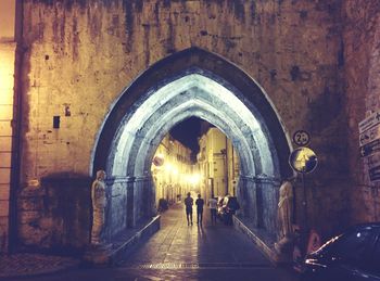 Tunnel in tunnel
