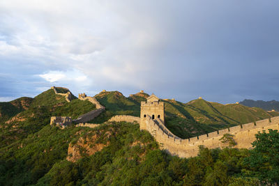 View of old ruins against sky