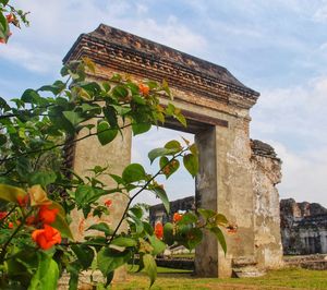 A gate ruin of kraton kaibon or kaibon palace at banten, indonesia
