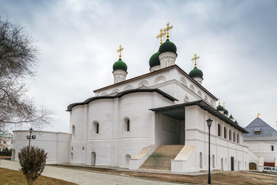 Trinity monastery in astrakhan kremlin, russia