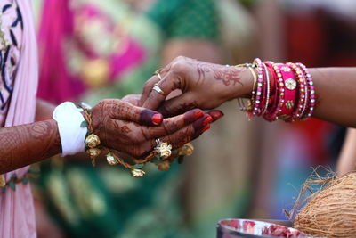 Close-up of hand holding hands