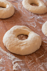 Preparing homemade sandwich bagels