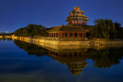 Reflection of building in lake