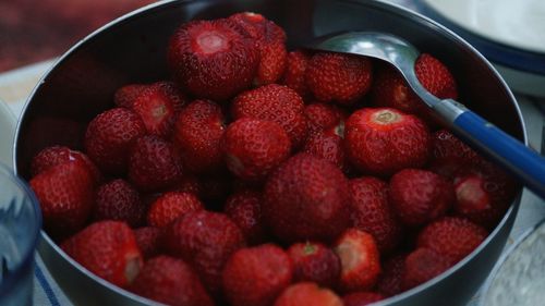 Close-up of strawberries in bowl