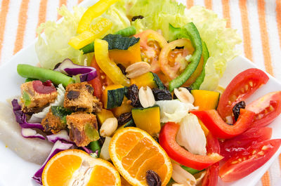 Close-up of fruits in bowl