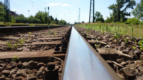 Surface level of railroad tracks