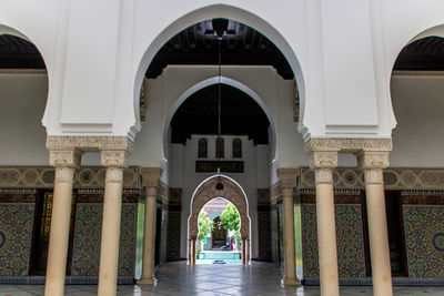 Interior of the great mosque of paris