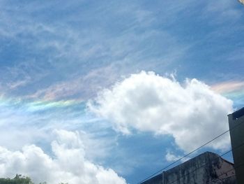 Low angle view of vapor trail in sky