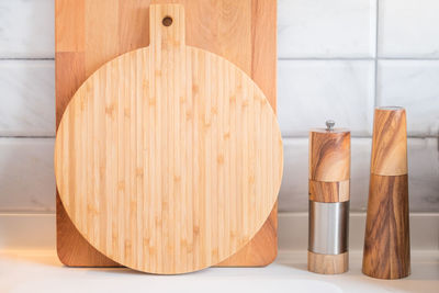 Close-up of bread on cutting board