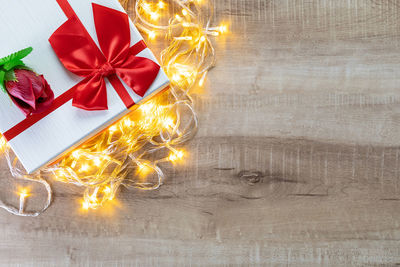 Illuminated christmas decoration in box