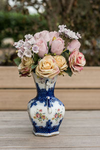 Close-up of rose bouquet on table