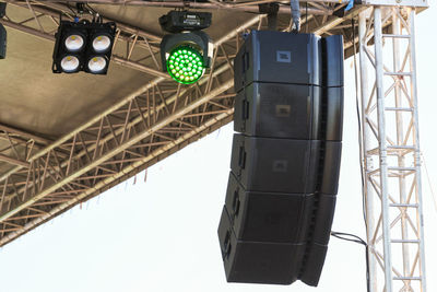 Jbl line array speaker