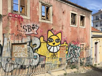 Graffiti on wall