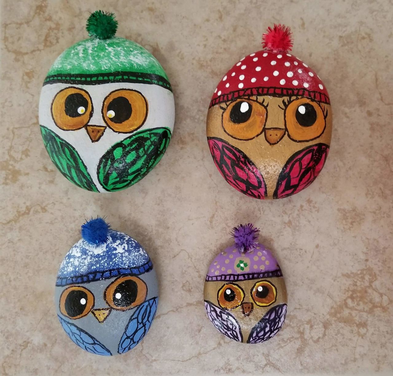 Painted rocks owl christmas