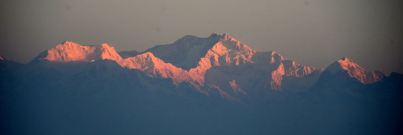 Sunrise effect at kanchanjangha peak from tiger hill