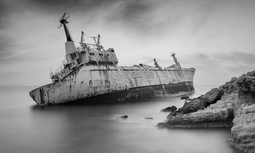 The edro iii is a sunken ship off the coast of pathos.