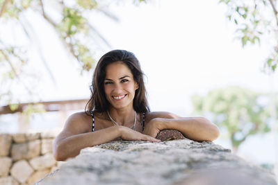 Portrait of smiling young woman 