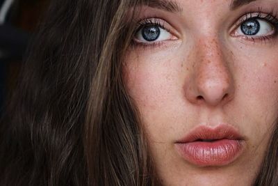 Close-up portrait of young woman