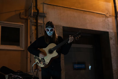 Man playing guitar