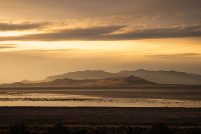 Amazing sunset on the great salt lake, utah, usa.