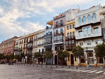 Buildings in city