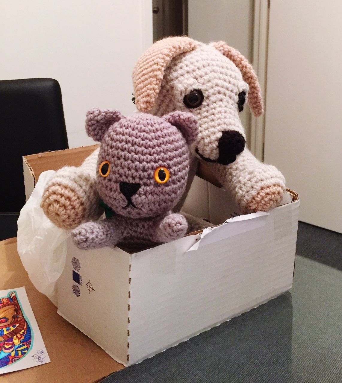 HIGH ANGLE VIEW OF STUFFED TOY ON TABLE