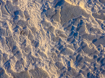 Full frame shot of travertine pool at pamukkale