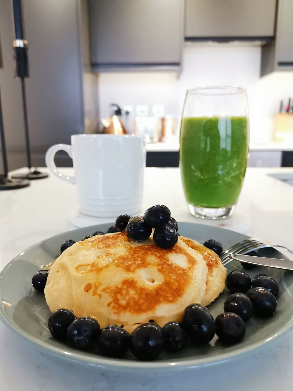 CLOSE-UP OF BREAKFAST IN PLATE