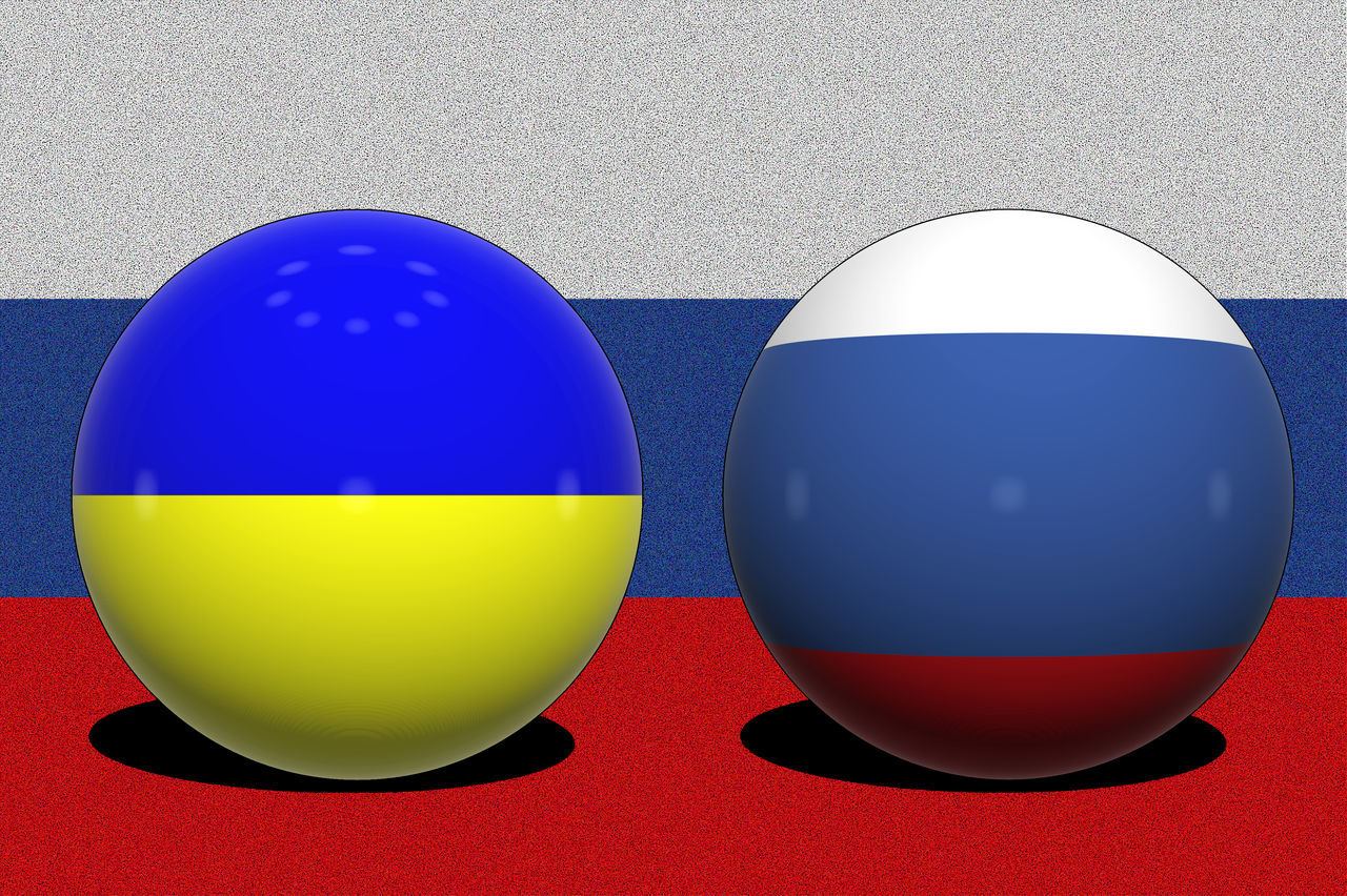ball, blue, no people, indoors, red, sphere