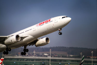 airliner