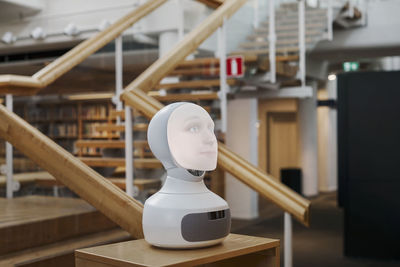 Robot voice assistant in library