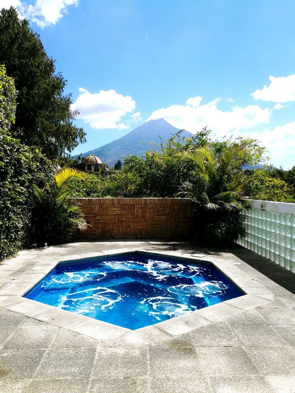 WATER FOUNTAIN IN SWIMMING POOL