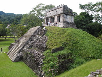 People at mayan ruins